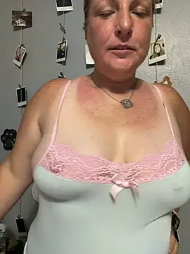 Snapshot of sweetkacibaby chatting on July 10, 2026, 12:43 am sweetkacibaby online show from July 10, 2026, 12:43 am
