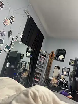 Snapshot of sweetkacibaby chatting on April 10, 2026, 1:29 pm sweetkacibaby online show from April 10, 2026, 1:29 pm