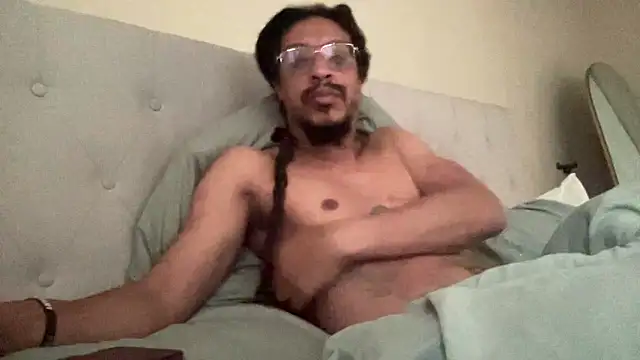 Snapshot of xxRedMamba392xx chatting on April 15, 2026, 10:54 pm xxRedMamba392xx online show from April 15, 2026, 10:54 pm