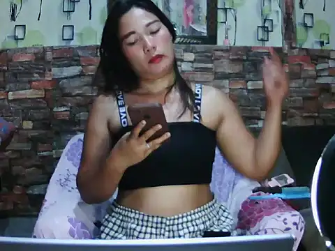 Snapshot of honey_krishia chatting on July 3, 2026, 1:23 am honey krishia online show from July 3, 2026, 1:23 am