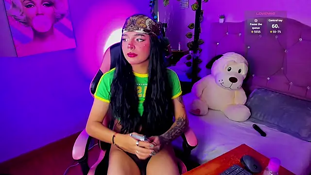 Snapshot of demony_deadboy chatting on April 9, 2026, 7:47 am demony deadboy online show from April 9, 2026, 7:47 am