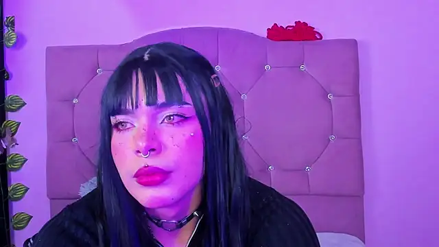 Snapshot of demony_deadboy chatting on April 8, 2026, 6:15 am demony deadboy online show from April 8, 2026, 6:15 am