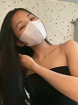 Mi-Lani online show from April 3, 2026, 2:40 am