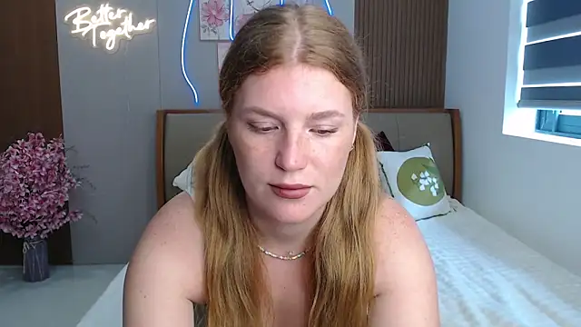 Snapshot of Carammelstorm chatting on April 7, 2026, 3:19 am Carammelstorm online show from April 7, 2026, 3:19 am