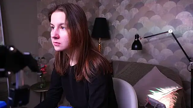 Snapshot of Frantease chatting on April 8, 2026, 5:31 am Frantease online show from April 8, 2026, 5:31 am