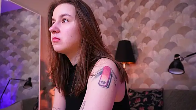 Snapshot of Frantease chatting on April 9, 2026, 5:31 am Frantease online show from April 9, 2026, 5:31 am