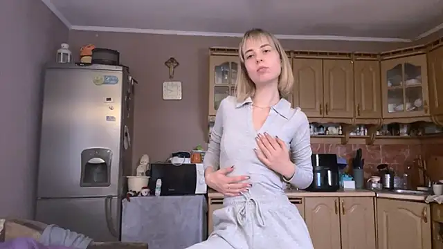 Snapshot of enchantedass chatting on April 3, 2026, 4:46 pm enchantedass online show from April 3, 2026, 4:46 pm