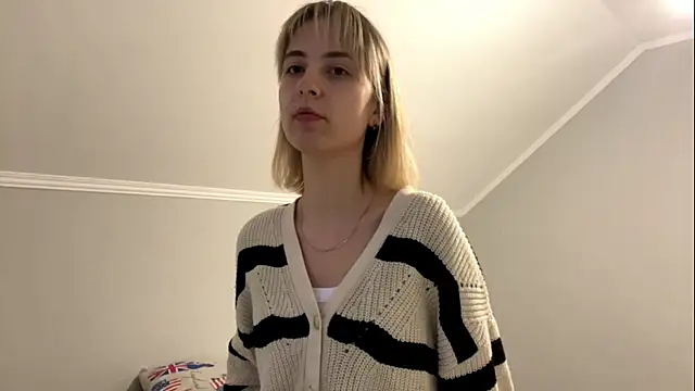 Snapshot of enchantedass chatting on April 8, 2026, 5:25 pm enchantedass online show from April 8, 2026, 5:25 pm