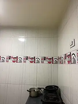 pol mood online show from April 6, 2026, 3:02 pm