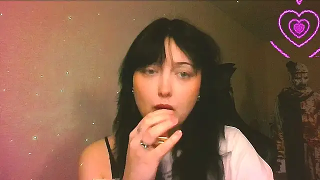 Katarina Fox  online show from March 27, 2026, 11:22 am