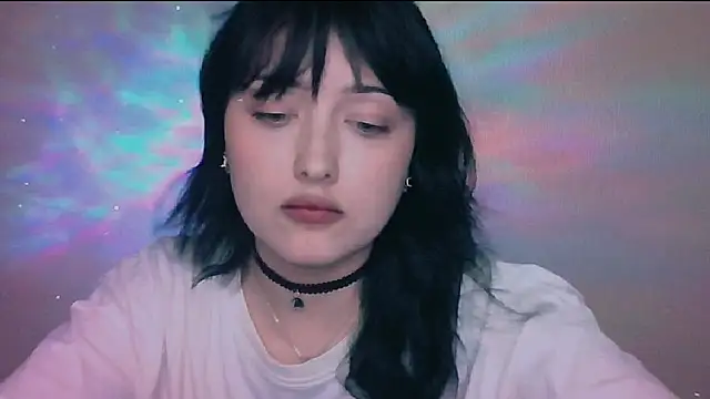 Katarina Fox  online show from April 1, 2026, 6:05 pm