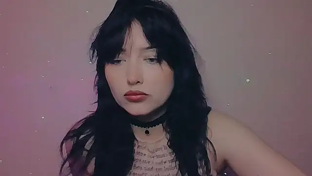 Katarina Fox  online show from April 5, 2026, 11:17 am