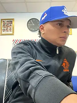 melreydelmambo online show from April 15, 2026, 6:56 pm