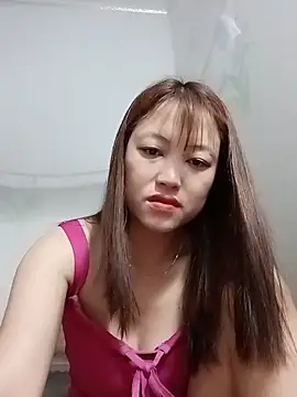 -Bitilu- online show from May 15, 2026, 8:29 pm