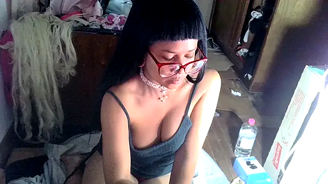 Snapshot of xblackstarX1 chatting on May 16, 2026, 9:19 am xblackstarX1 online show from May 16, 2026, 9:19 am
