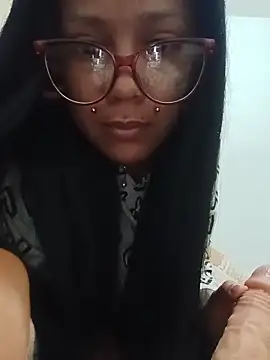 Snapshot of xblackstarX1 chatting on April 1, 2026, 2:13 am xblackstarX1 online show from April 1, 2026, 2:13 am