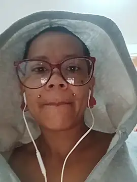 Snapshot of xblackstarX1 chatting on March 29, 2026, 10:06 am xblackstarX1 online show from March 29, 2026, 10:06 am