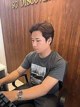 Titanryu online show from April 15, 2026, 1:55 am