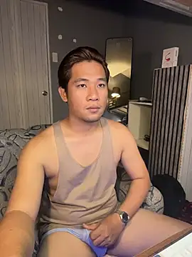 Snapshot of Titanryu chatting on July 14, 2026, 2:12 pm Titanryu online show from July 14, 2026, 2:12 pm