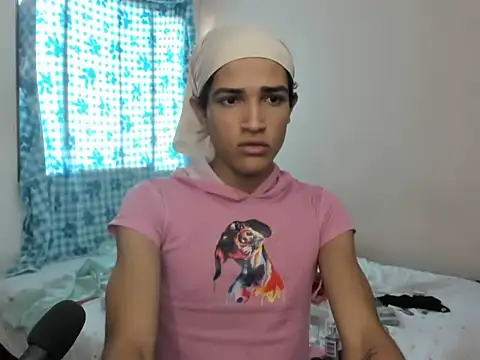 candylira31 online show from April 30, 2026, 5:53 pm