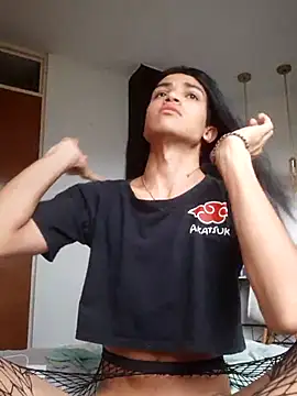 candylira31 online show from April 9, 2026, 1:17 pm