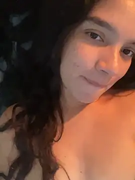 Snapshot of Morena__Florr chatting on April 13, 2026, 9:30 pm Morena Florr online show from April 13, 2026, 9:30 pm