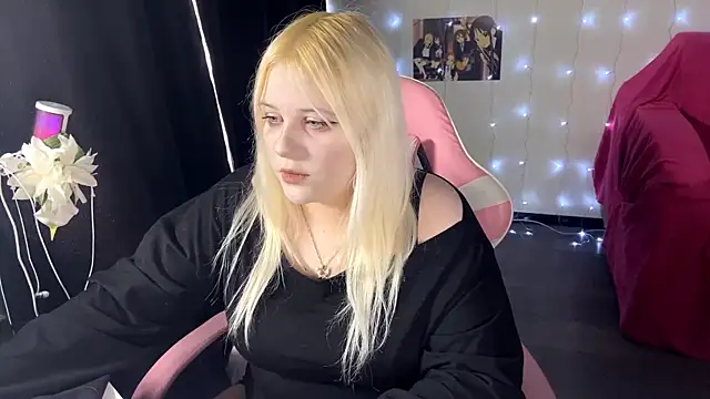 Tina Evanss online show from April 1, 2026, 6:48 am