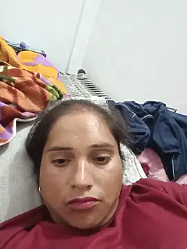 Snapshot of Raanieoy012 chatting on July 5, 2026, 4:36 pm Raanieoy012 online show from July 5, 2026, 4:36 pm