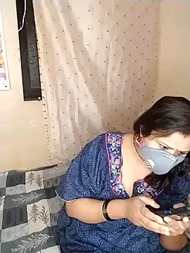 Hoty bhabii online show from April 2, 2026, 6:47 pm