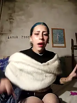 Snapshot of blueangel7x7 chatting on April 4, 2026, 3:35 am blueangel7x7 online show from April 4, 2026, 3:35 am