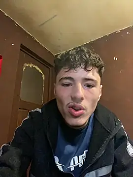 Snapshot of denysio69 chatting on April 10, 2026, 5:14 am denysio69 online show from April 10, 2026, 5:14 am