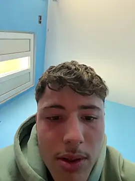 Snapshot of denysio69 chatting on April 14, 2026, 9:47 am denysio69 online show from April 14, 2026, 9:47 am