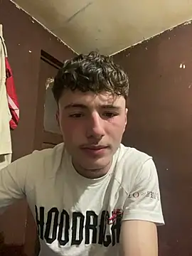 Snapshot of denysio69 chatting on April 15, 2026, 9:37 pm denysio69 online show from April 15, 2026, 9:37 pm