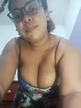 Snapshot of kimberlly25 chatting on April 15, 2026, 2:06 am kimberlly25 online show from April 15, 2026, 2:06 am