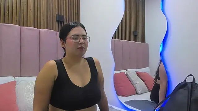 Snapshot of AnahiVeega chatting on March 30, 2026, 10:44 pm AnahiVeega online show from March 30, 2026, 10:44 pm