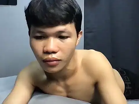 crazyasiantwink1 online show from April 1, 2026, 2:47 pm