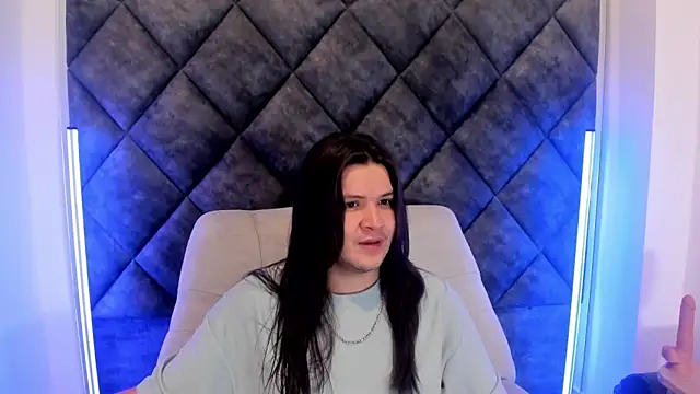 MatthewDavis  online show from April 7, 2026, 11:23 am