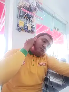 luis20212 online show from March 30, 2026, 2:18 pm