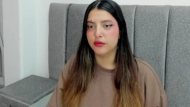 Snapshot of Arihanna_London chatting on April 10, 2026, 8:05 pm Arihanna London online show from April 10, 2026, 8:05 pm