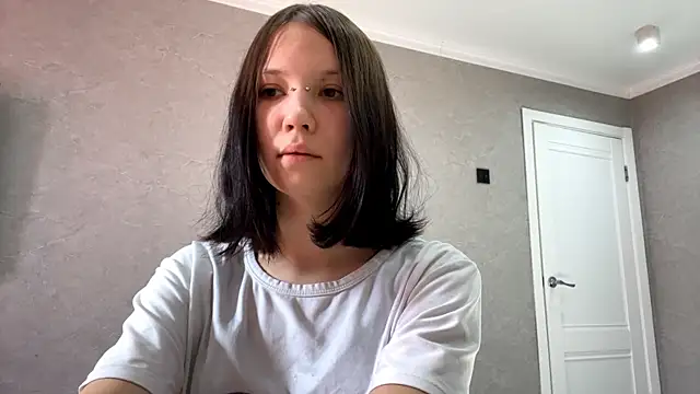 AmeliaMiotii online show from March 31, 2026, 9:44 am