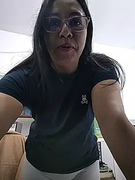 Violeta--7 online show from May 22, 2026, 1:42 pm