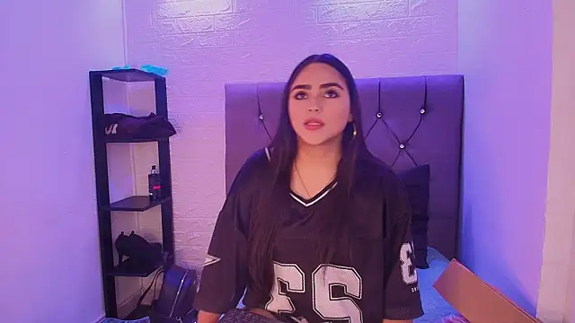 Snapshot of sweet__cherry1 chatting on March 27, 2026, 7:04 pm sweet cherry1 online show from March 27, 2026, 7:04 pm