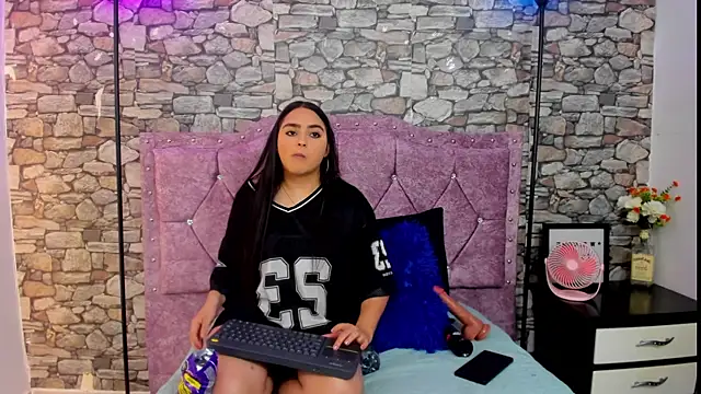 Snapshot of sweet__cherry1 chatting on April 3, 2026, 6:25 pm sweet cherry1 online show from April 3, 2026, 6:25 pm