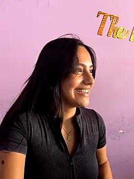 SophiaCastro09  online show from April 4, 2026, 4:24 pm