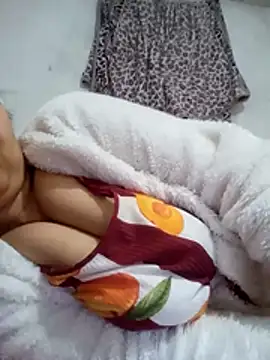 Snapshot of _KapiiTana_ chatting on April 15, 2026, 12:27 am KapiiTana online show from April 15, 2026, 12:27 am