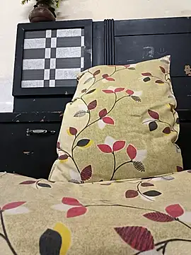 yogii20 online show from April 11, 2026, 12:53 pm