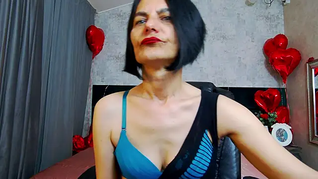 Snapshot of KalystaSwiss chatting on April 6, 2026, 4:57 am KalystaSwiss online show from April 6, 2026, 4:57 am