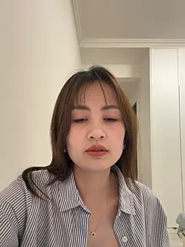 Snapshot of Yang_218 chatting on April 10, 2026, 10:55 am Yang 218 online show from April 10, 2026, 10:55 am