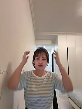 Snapshot of Yang_218 chatting on April 13, 2026, 5:00 am Yang 218 online show from April 13, 2026, 5:00 am