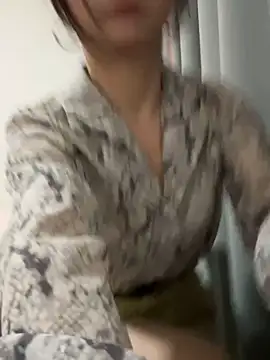 Huihui 518 online show from April 8, 2026, 7:32 am